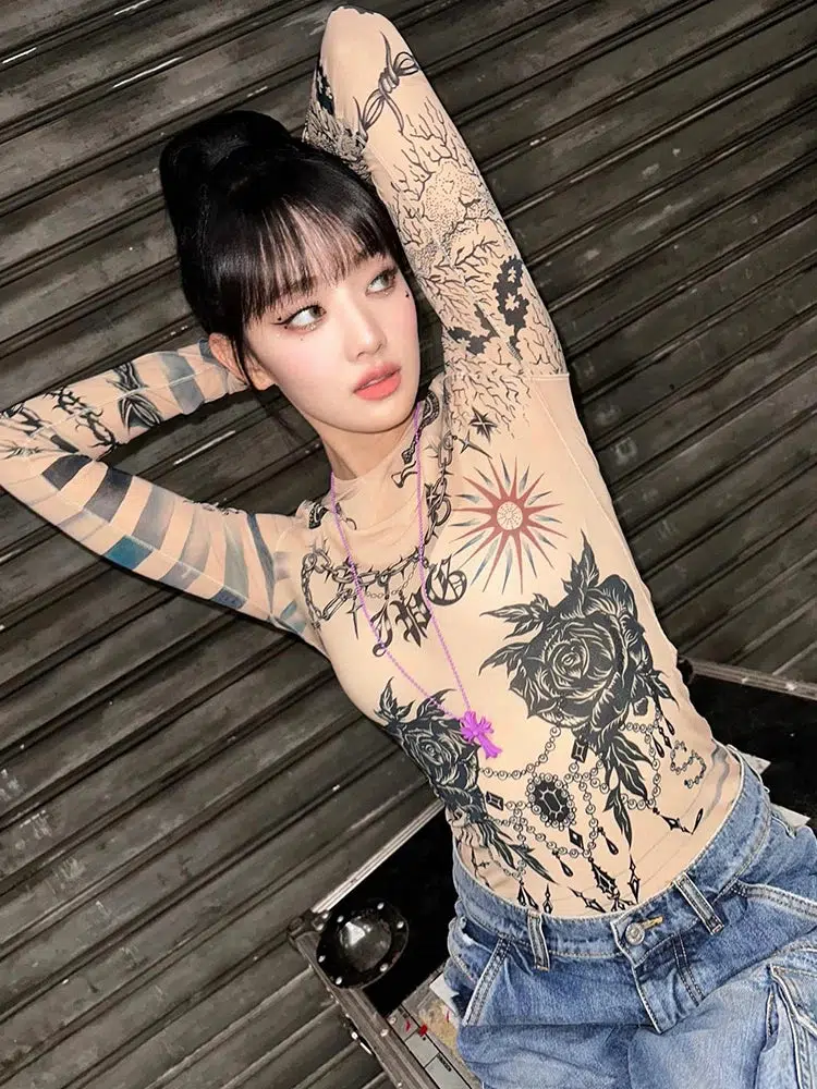 Summer baddie outfit with crop top and shorts