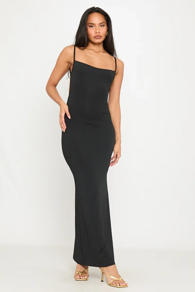 All-black baddie outfit with heels